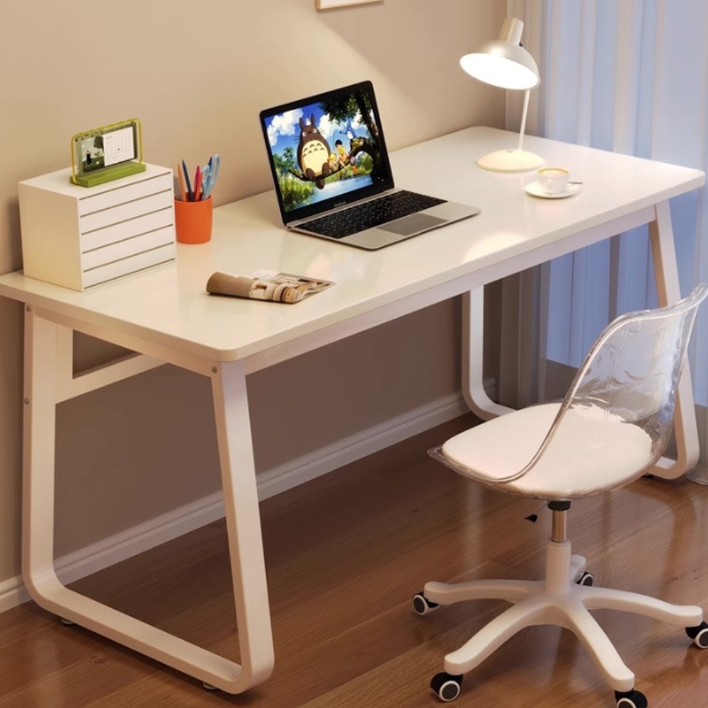 โต๊ะเรียบง่ายโครงคู่